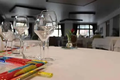 Hotel La Poularde 3*